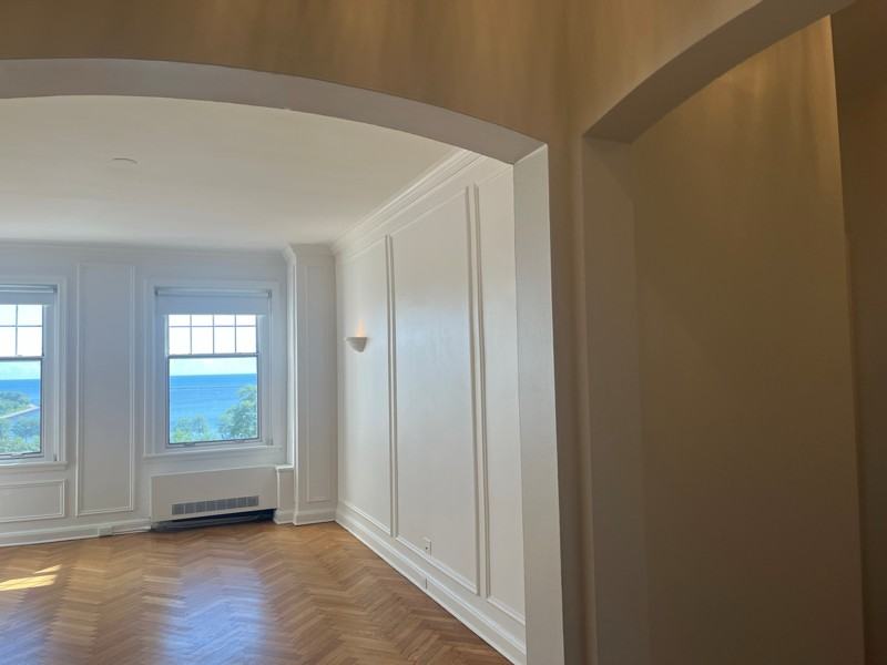 925 E Wells St #324-325 - Photo 3 of 15