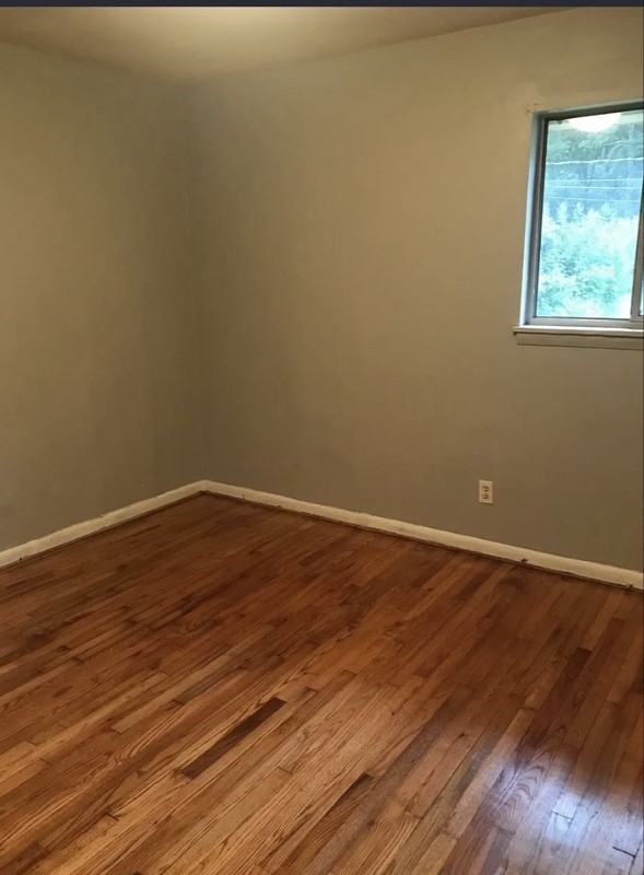 1084 Cordova St Sw - Photo 2 of 5