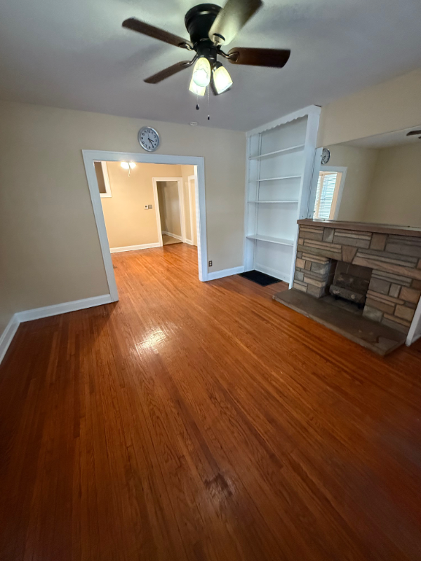 55 W Lakeview Ave #55 - Photo 3 of 20