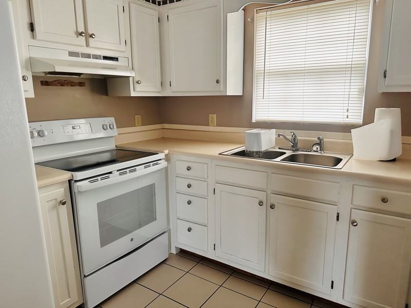 5 Lexington Ct - Photo 5 of 14