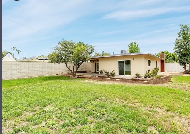 25446 Lane St - Photo 6 of 6