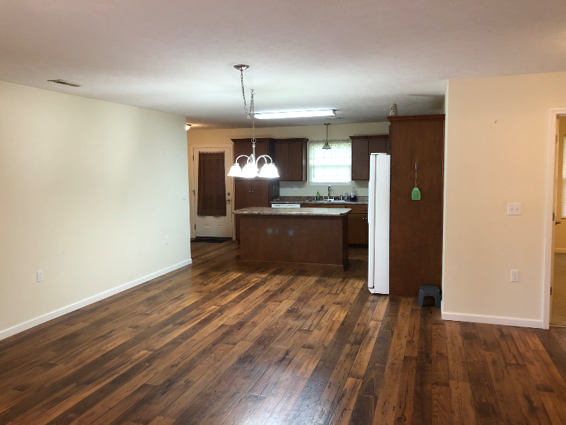 119 Hillwood Dr - Photo 4 of 8