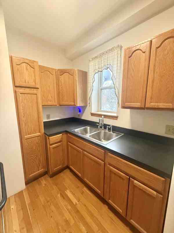 20 Broad St #2-2ndFL - Photo 4 of 10