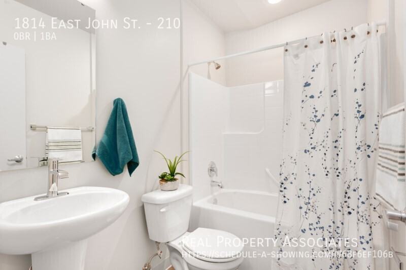1814 E John St #210 - Photo 5 of 16