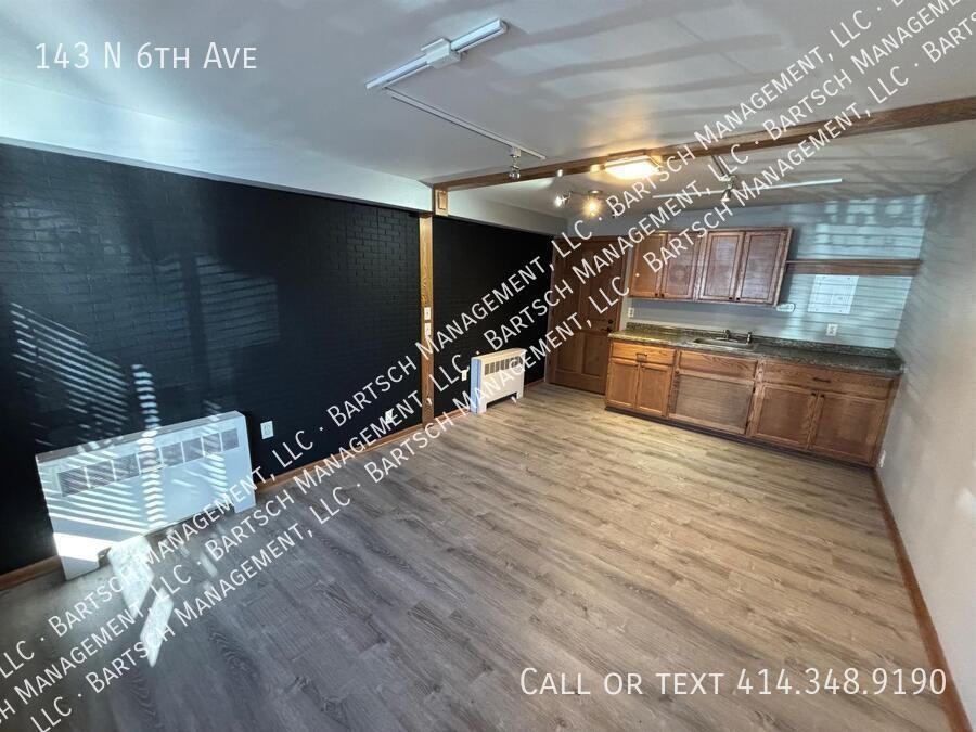 143 N 6th Ave - Photo 4 of 6