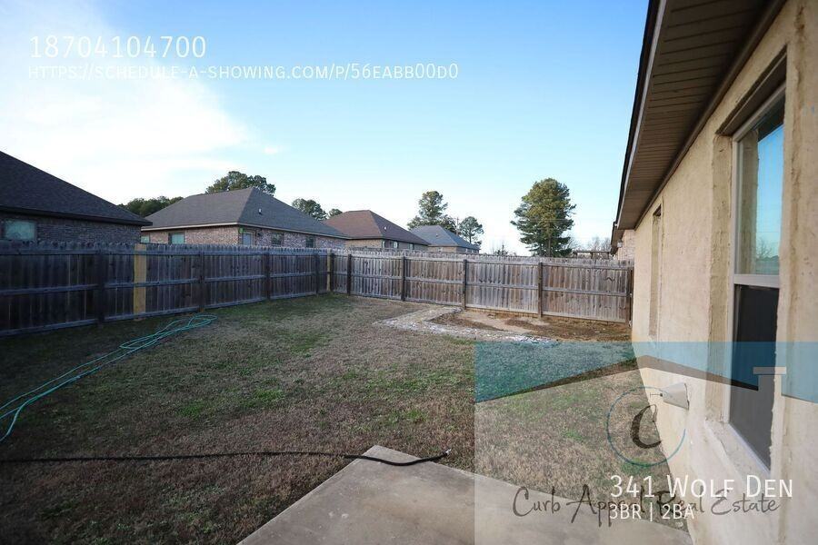 341 Wolf Den Ln - Photo 3 of 14