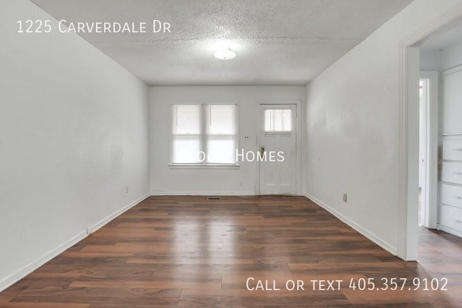 1225 Carverdale Dr - Photo 6 of 34