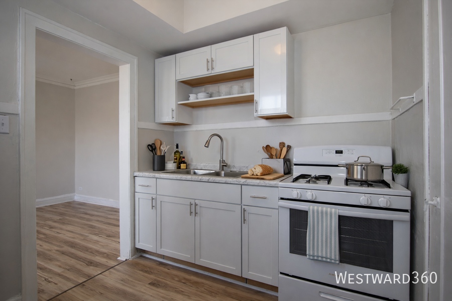 6706 S Wood St #2B - Photo 4 of 14