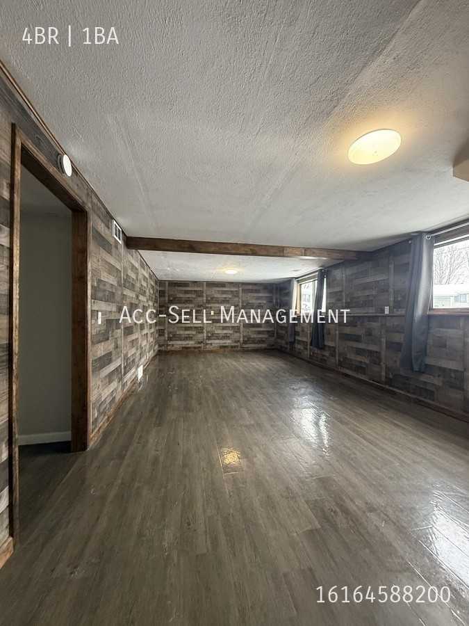 5231 Rich St - Photo 7 of 11