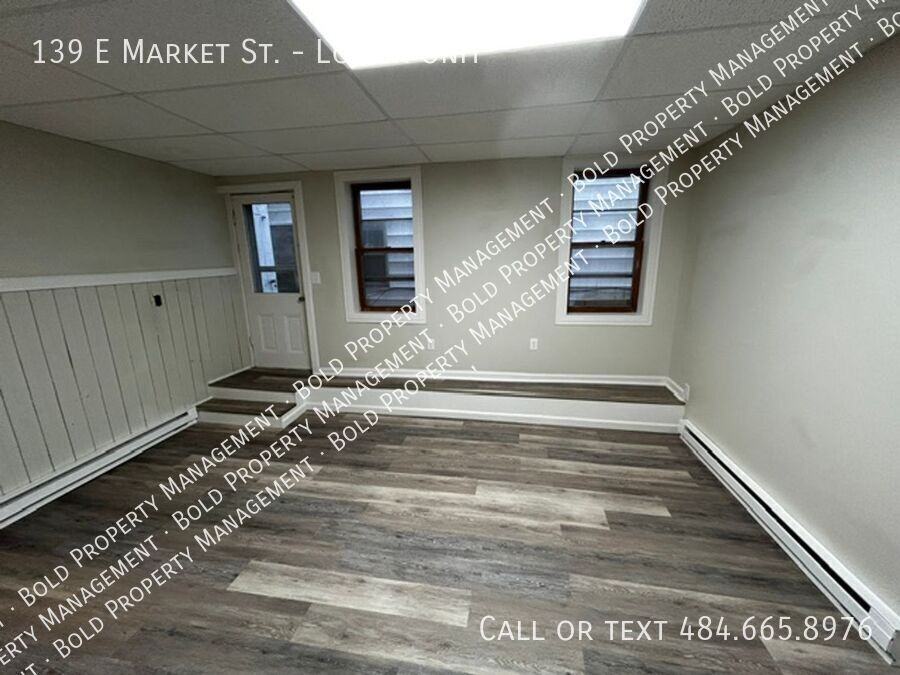 139 E Market St - Photo 4 of 9