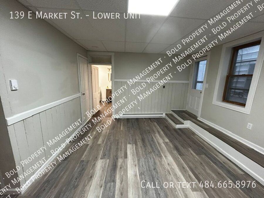 139 E Market St - Photo 5 of 9
