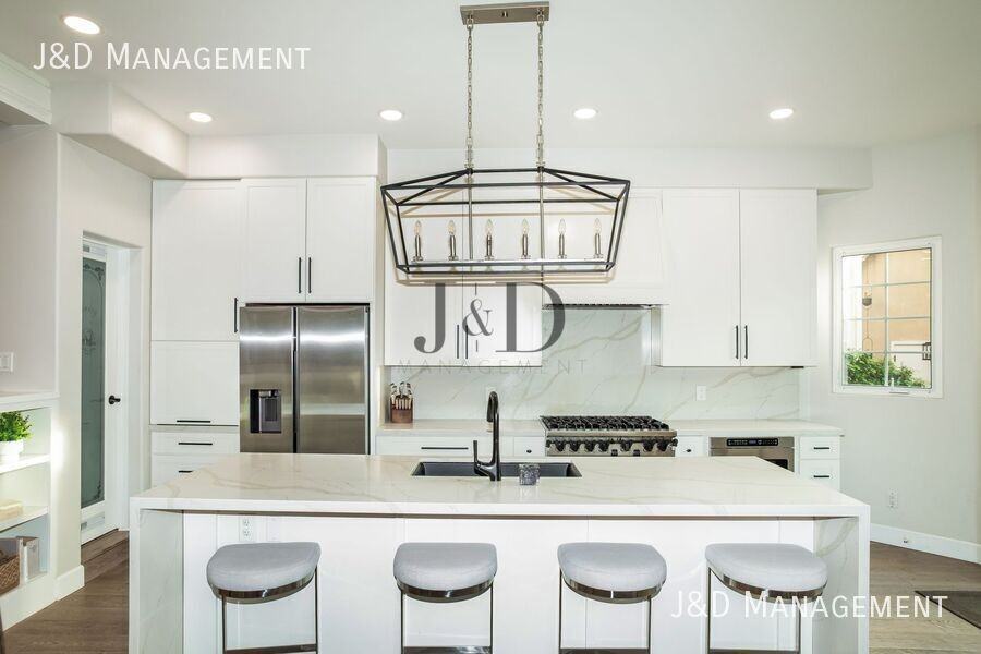 105 S Ditmar St - Photo 2 of 17