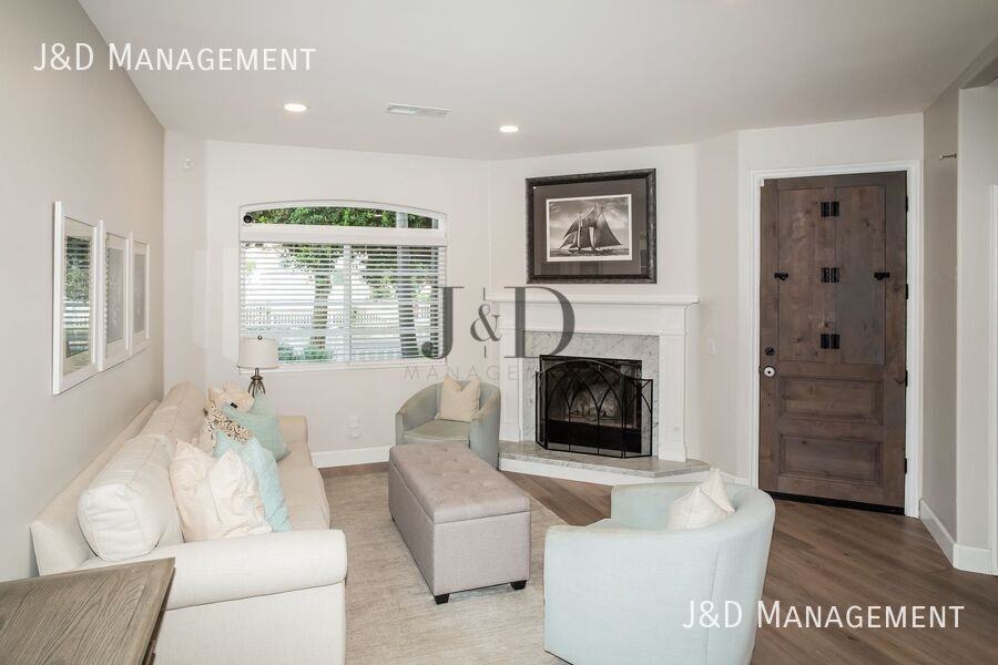 105 S Ditmar St - Photo 3 of 17