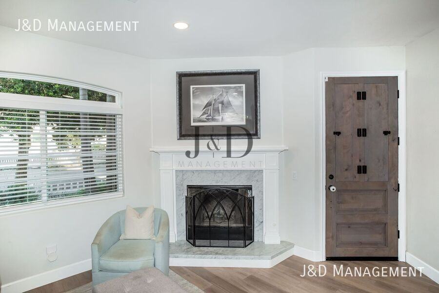 105 S Ditmar St - Photo 4 of 17