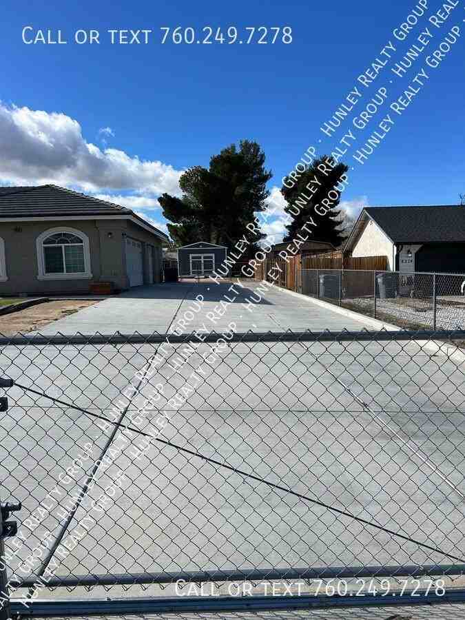 8258 Madera Ave - Photo 4 of 36