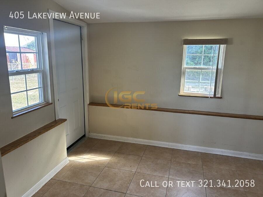 405 Lakeview Ave - Photo 4 of 11