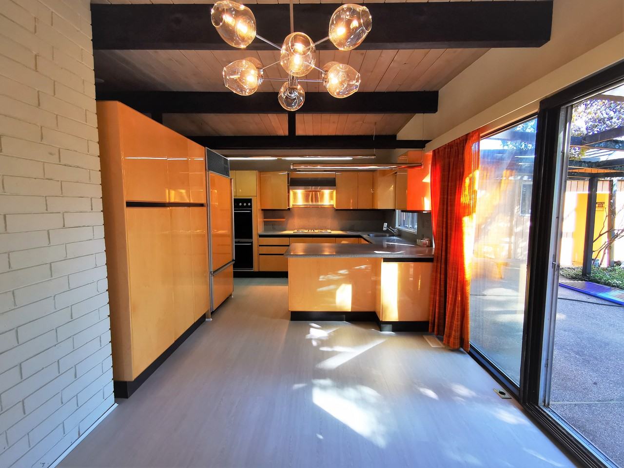 736 West 46th Avenue - Photo 5 of 22