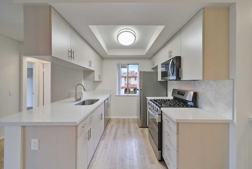 Trabuco Villas - Photo 7 of 31