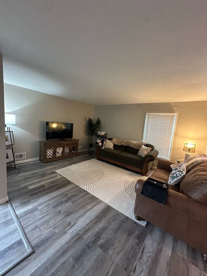 5209 Fisherman Ct #1 - Photo 3 of 21