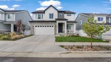 featured image of 4162 W Gate Keeper Dr #1