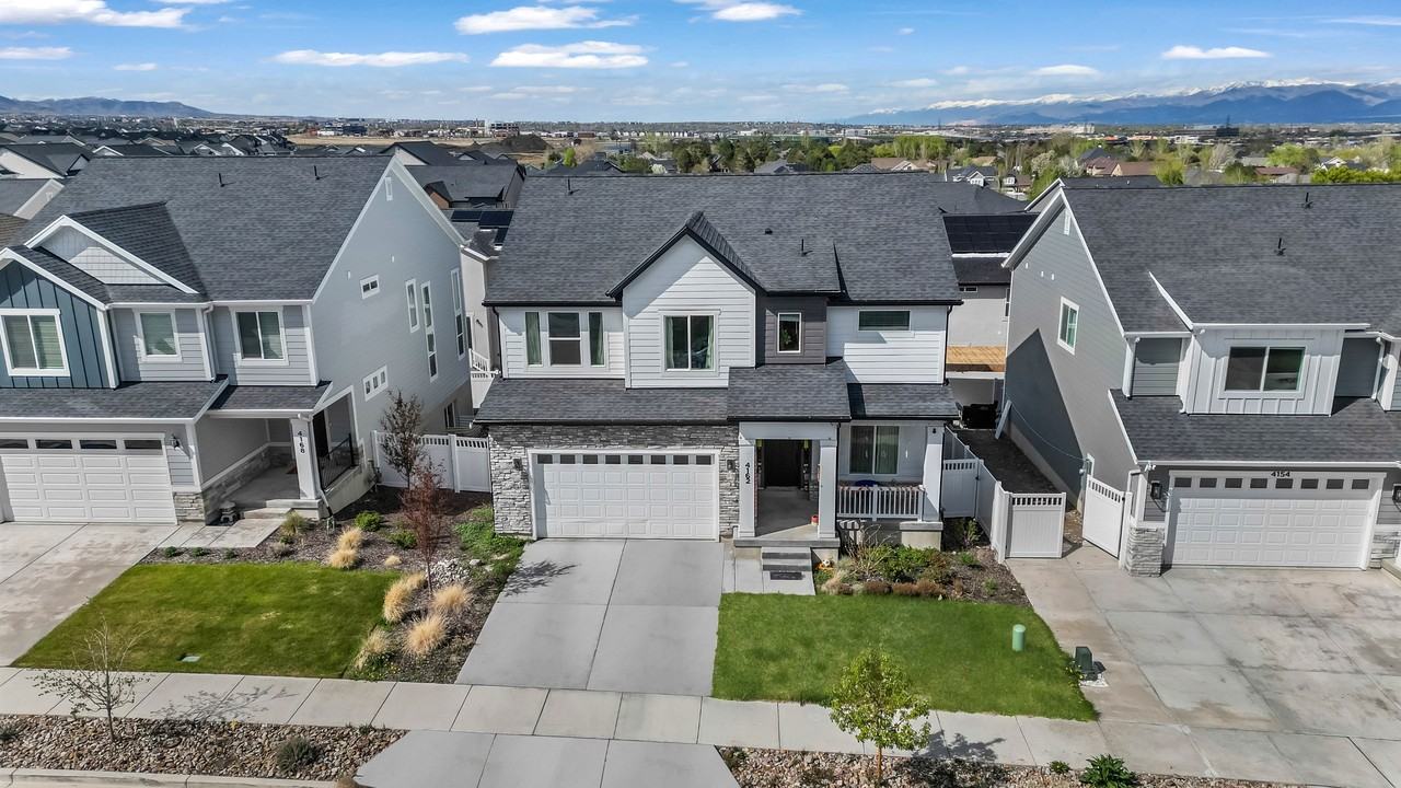 4162 W Gate Keeper Dr #1 - Photo 2 of 27