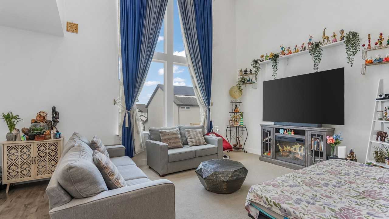 4162 W Gate Keeper Dr #1 - Photo 3 of 27