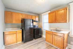 606 Bridgeboro St #B - Photo 1 of 1