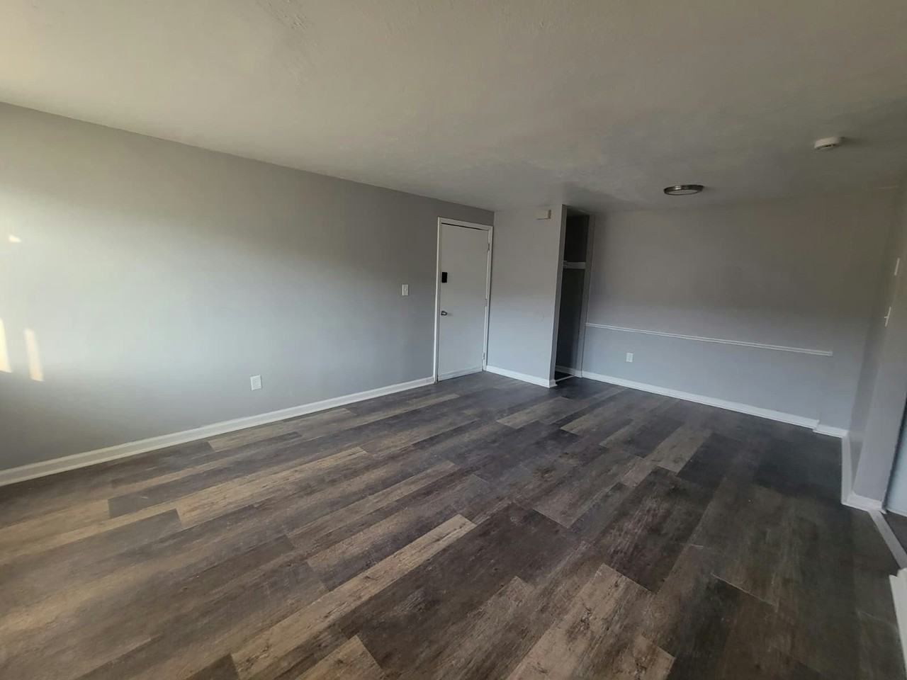 1819 Garfield Road, Unit 109 - Photo 5 of 12