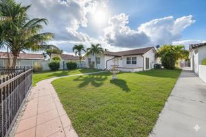 featured image of 2348 Sw 138th Pl