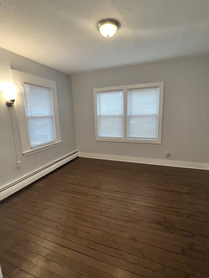 90 Ward St - Photo 2 of 8