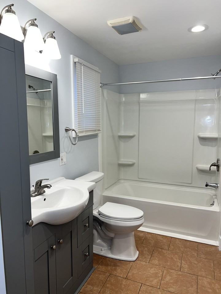 90 Ward St - Photo 6 of 8