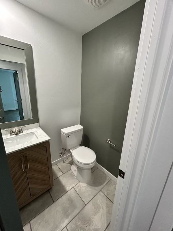 E Lincoln St #NA - Photo 7 of 8