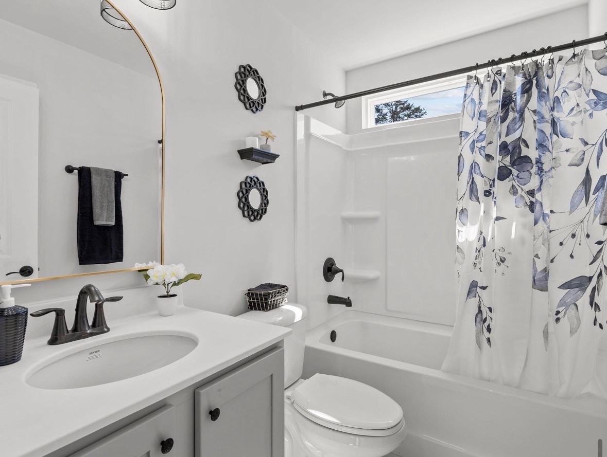 194 Cherry Grove Dr #NA - Photo 6 of 13