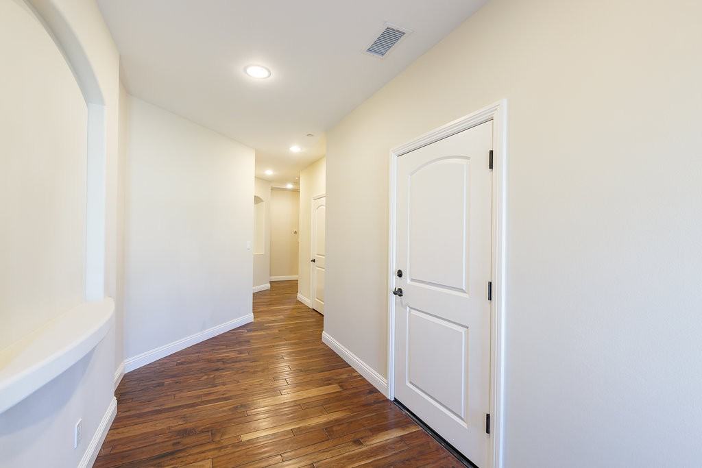 2104 Perry Ave #NA - Photo 4 of 20