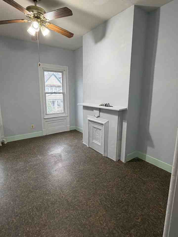 21 Boyd Ave #2 - Photo 5 of 15