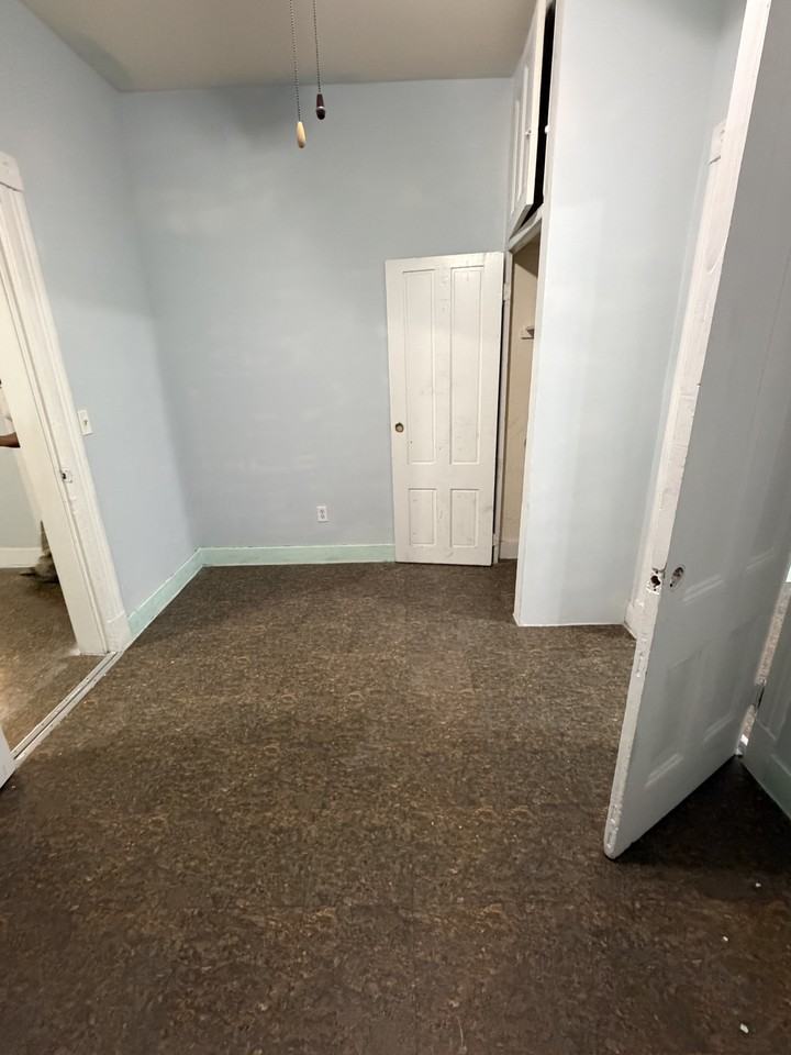 21 Boyd Ave #2 - Photo 7 of 15