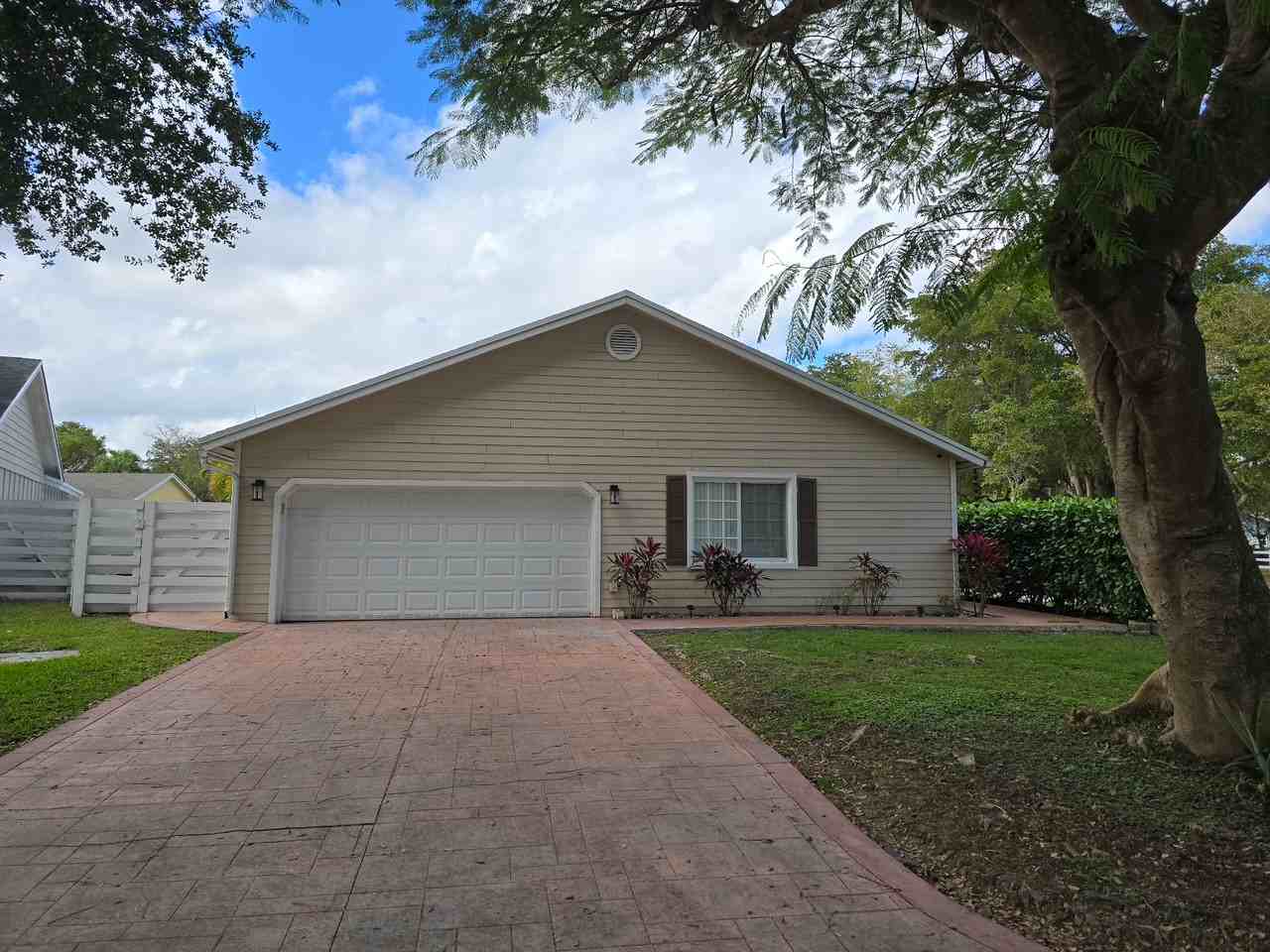 14912 Sw 143rd Ct #NA - Photo 2 of 39