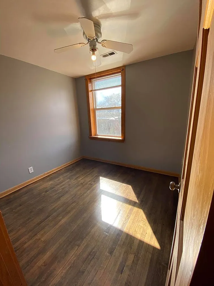 1453 S Springfield Ave #1 - Photo 7 of 7