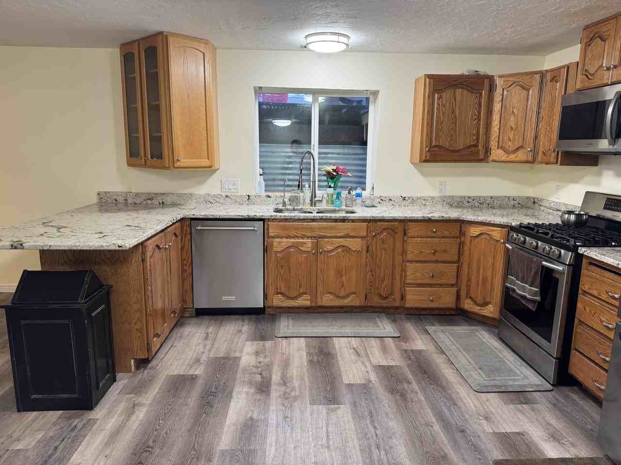 422 E 200 N #NA - Photo 2 of 19