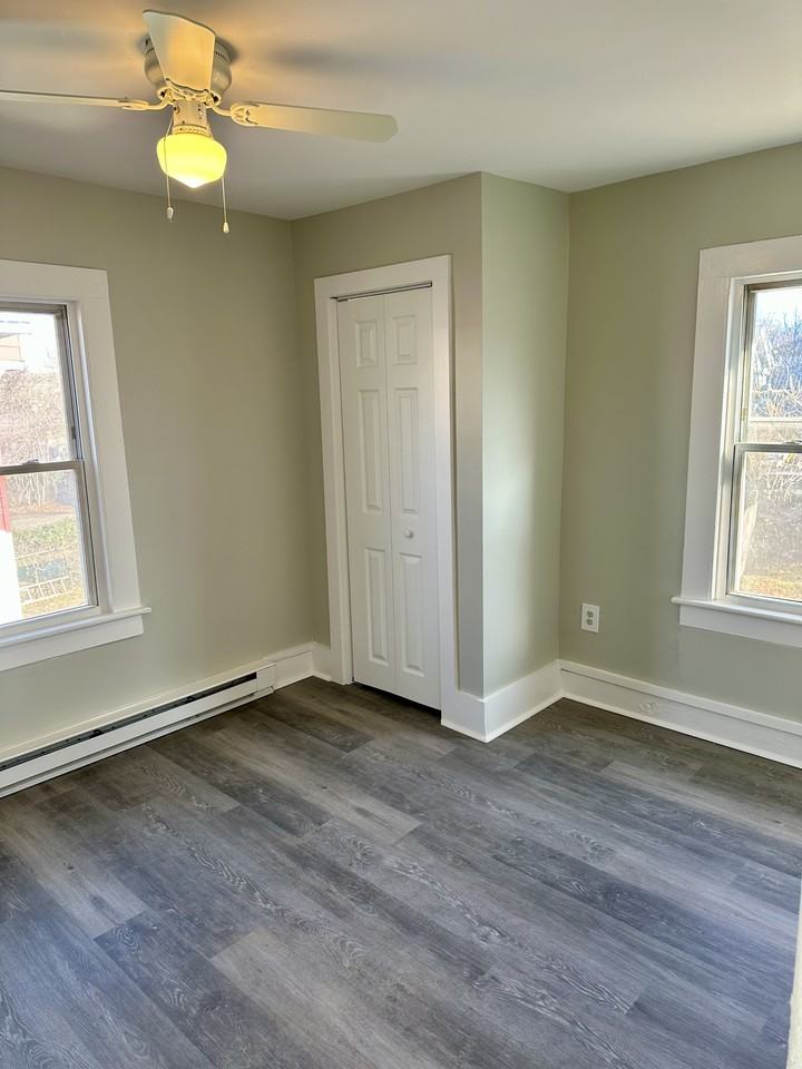 39 N Spring St #2FL - Photo 3 of 10