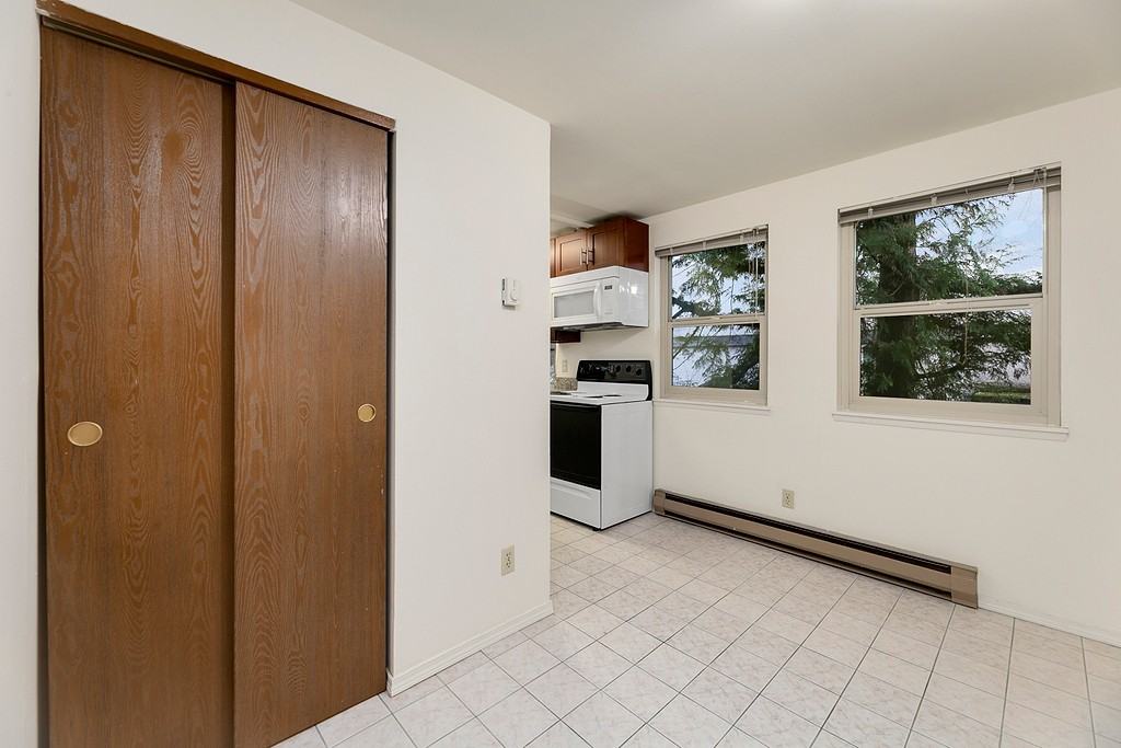 Pinetree Apartments LLC - Photo 5 of 25