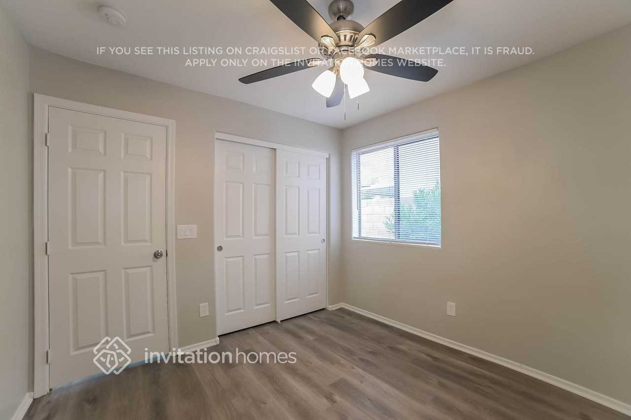 7223 S 16th Dr - Photo 7 of 15