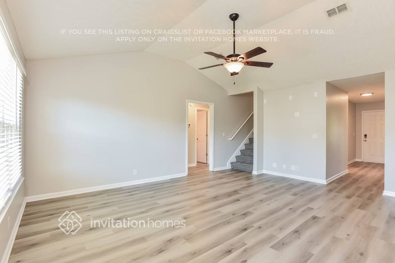 1720 Teresa Ln - Photo 6 of 18