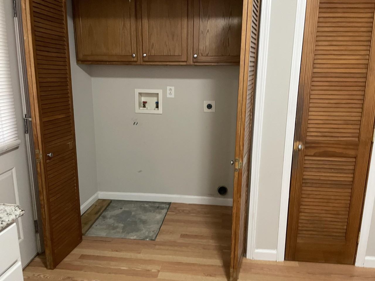 3826 Dyches Rd - Photo 6 of 17