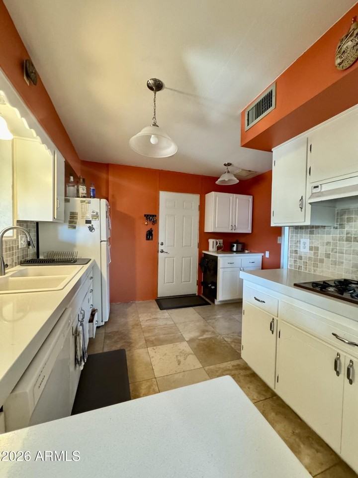 10729 W Sun City Blvd - Photo 4 of 11