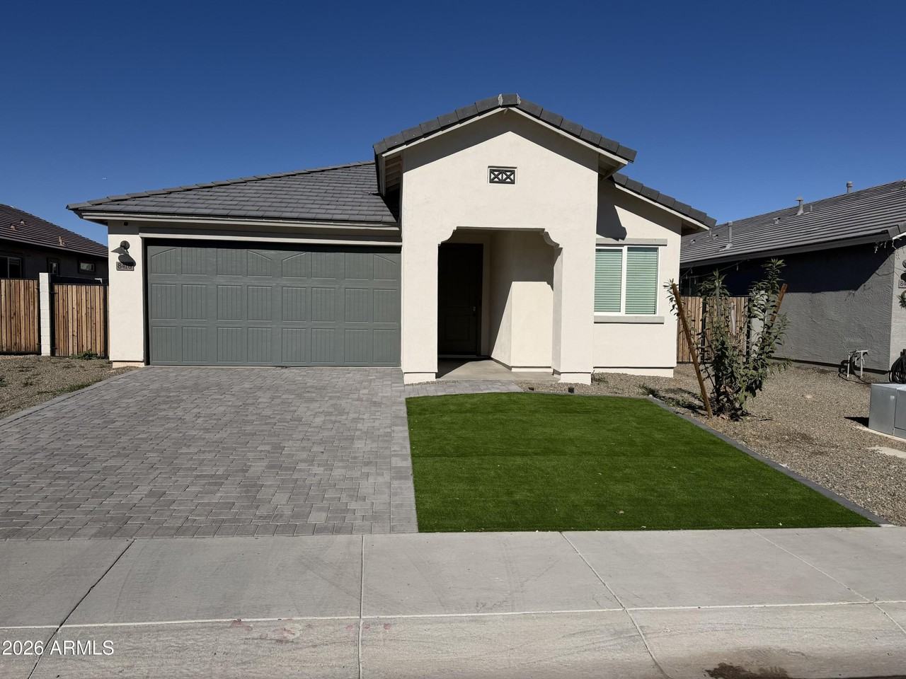 8418 W Atlantis Way - Photo 2 of 10