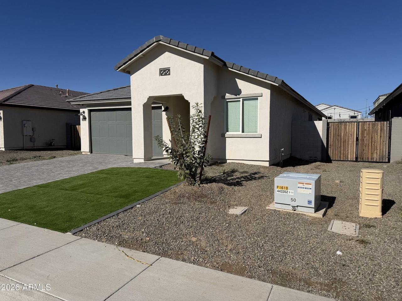 8418 W Atlantis Way - Photo 5 of 10