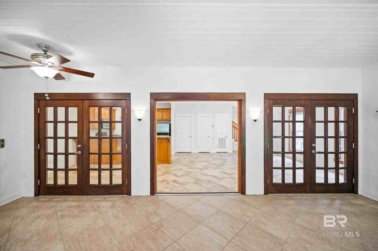 491 Pine Ave - Photo 3 of 23