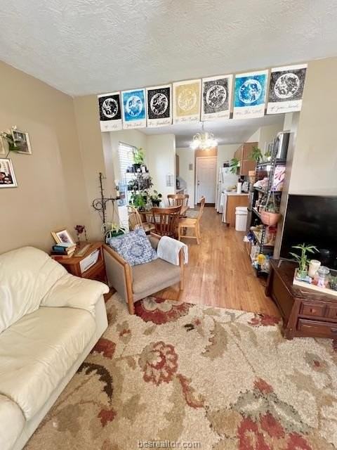 1814 Woodsman Dr #A - Photo 2 of 17