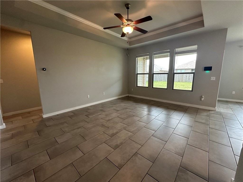 1014 Pasadena St - Photo 2 of 35